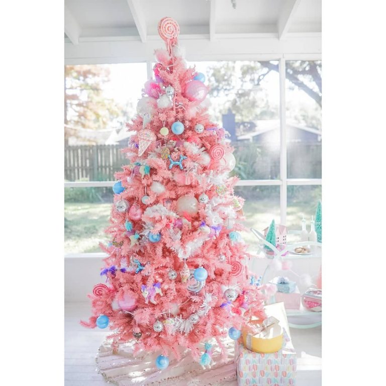 Les plus beaux sapins de Noël roses vu sur Instagram