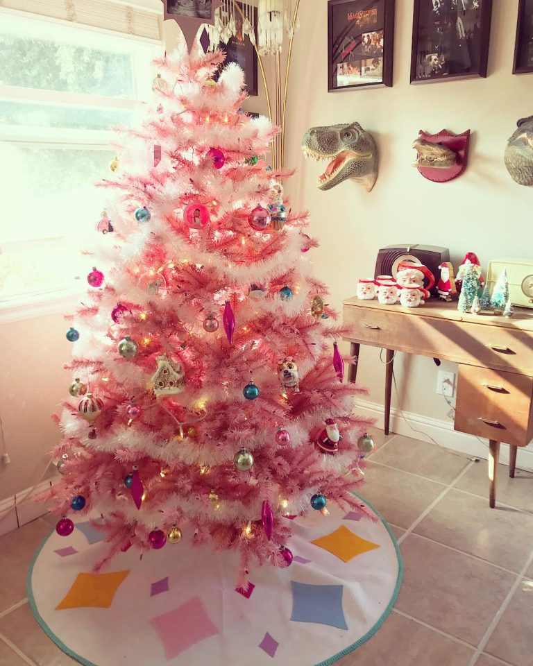 Les plus beaux sapins de Noël roses vu sur Instagram